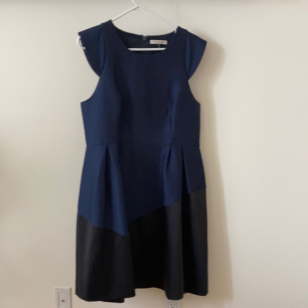 Halston Heritage contrast panel dress